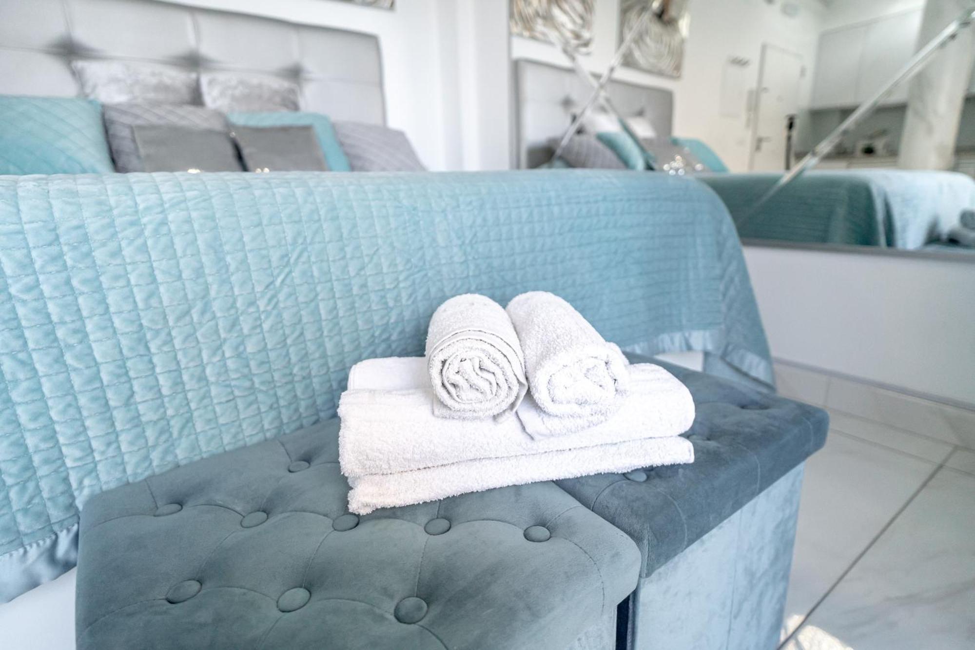 Silver Horizon Luxury Apartment 内尔哈 外观 照片